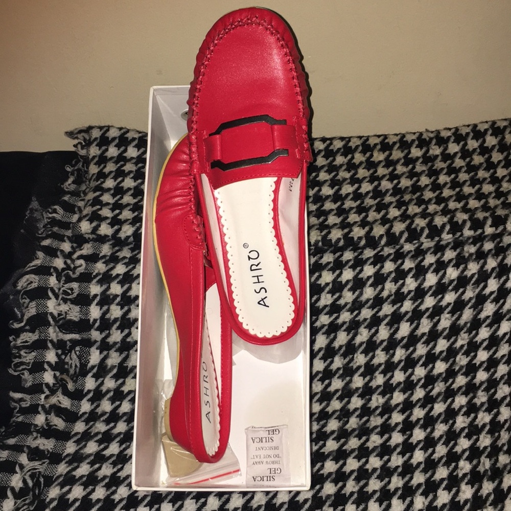 Shoes - Picture 3 of 5